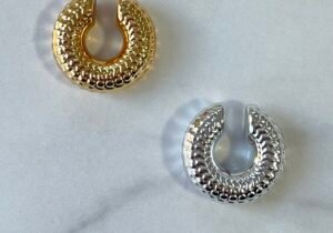 Ear cuff oruga