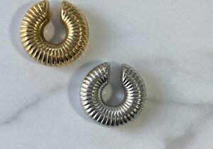Ear cuff ranuras